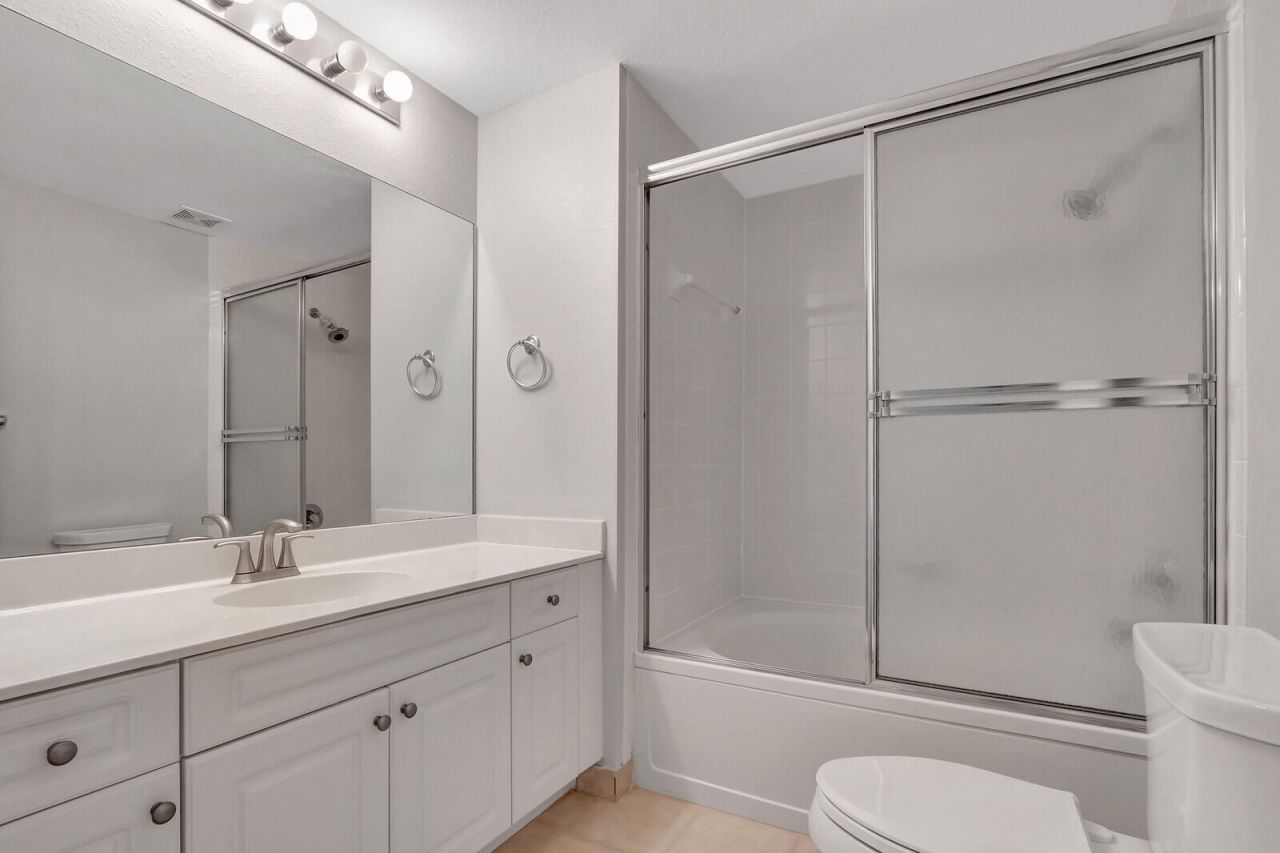 2804 Sarento Place, Unit 113, Palm Beach Gardens, FL 33410 Photo