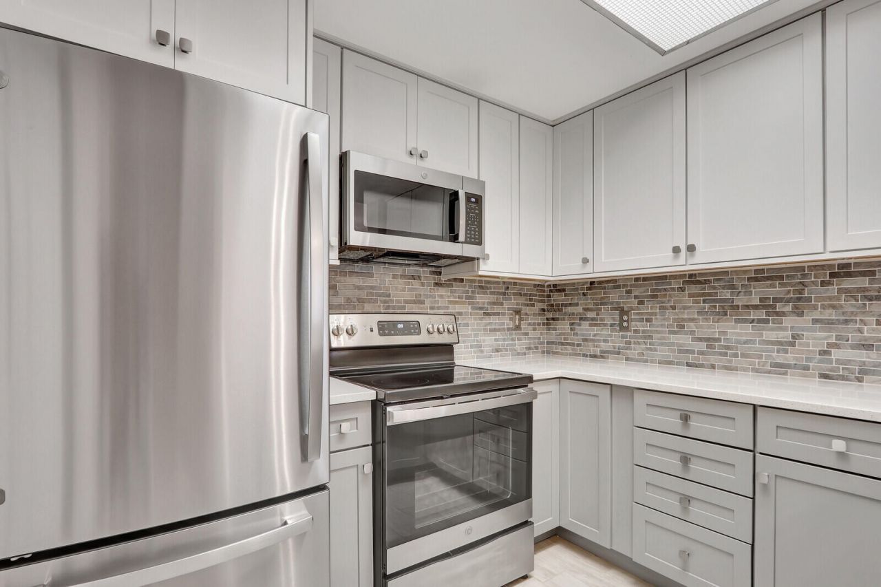 2804 Sarento Place, Unit 113, Palm Beach Gardens, FL 33410 Photo