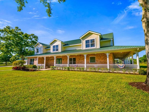 8686 Andrews Avenue, Fort Pierce, FL 34945