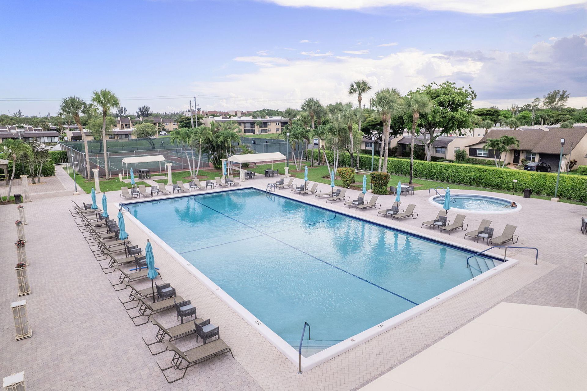 118 Lake Constance Drive, West Palm Beach, FL 33411 Photo