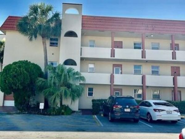 7960 Sunrise Lakes Drive N, Unit 205, Sunrise, FL 33322