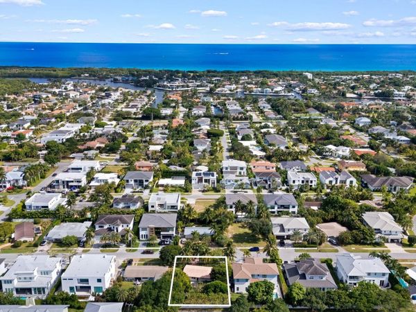 1001 NE 2nd Terrace, Boca Raton, FL 33432