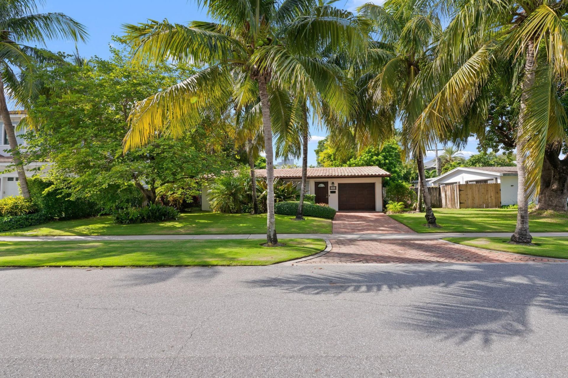 1001 NE 2nd Terrace, Boca Raton, FL 33432 Photo