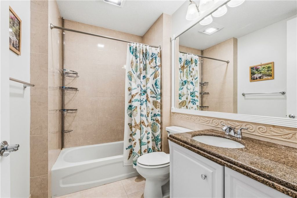 19 Harbour Isle Drive W, Unit 305, Hutchinson Island, FL 34949 Photo