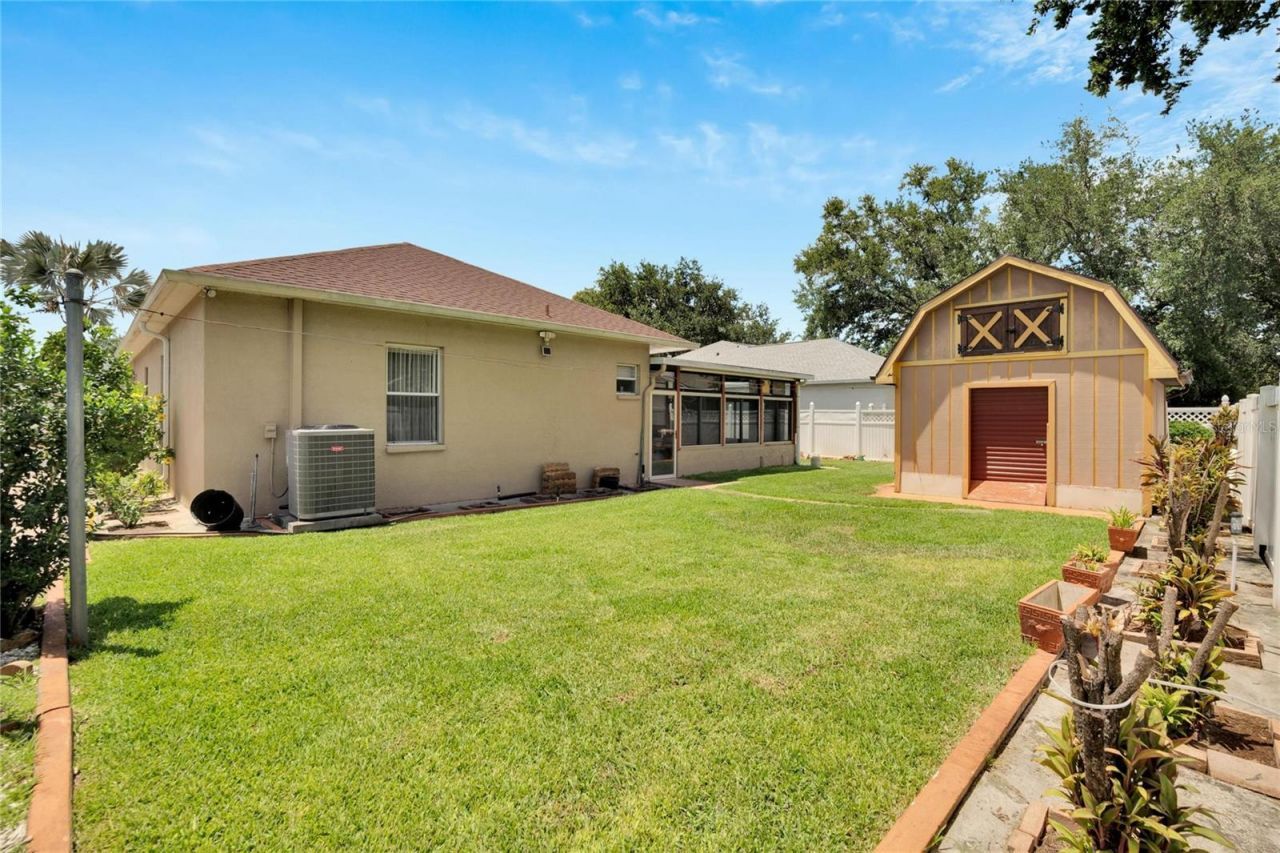 813 Innergary Place , Valrico, FL 33594 Photo