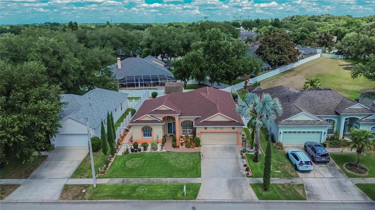 813 Innergary Place , Valrico, FL 33594 Photo
