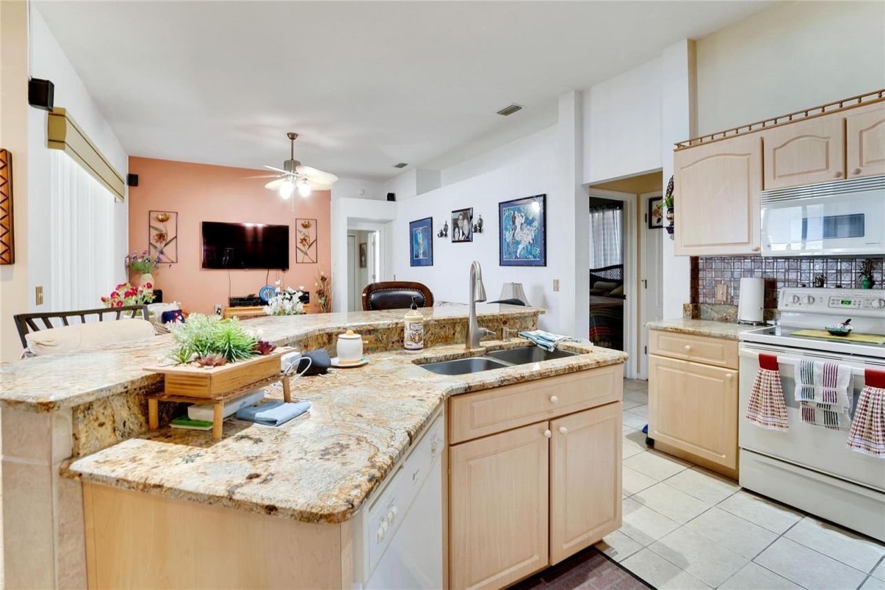 813 Innergary Place , Valrico, FL 33594 Photo