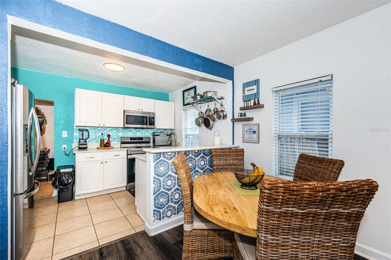 547 15th Street N, Saint Petersburg, FL 33705 Photo