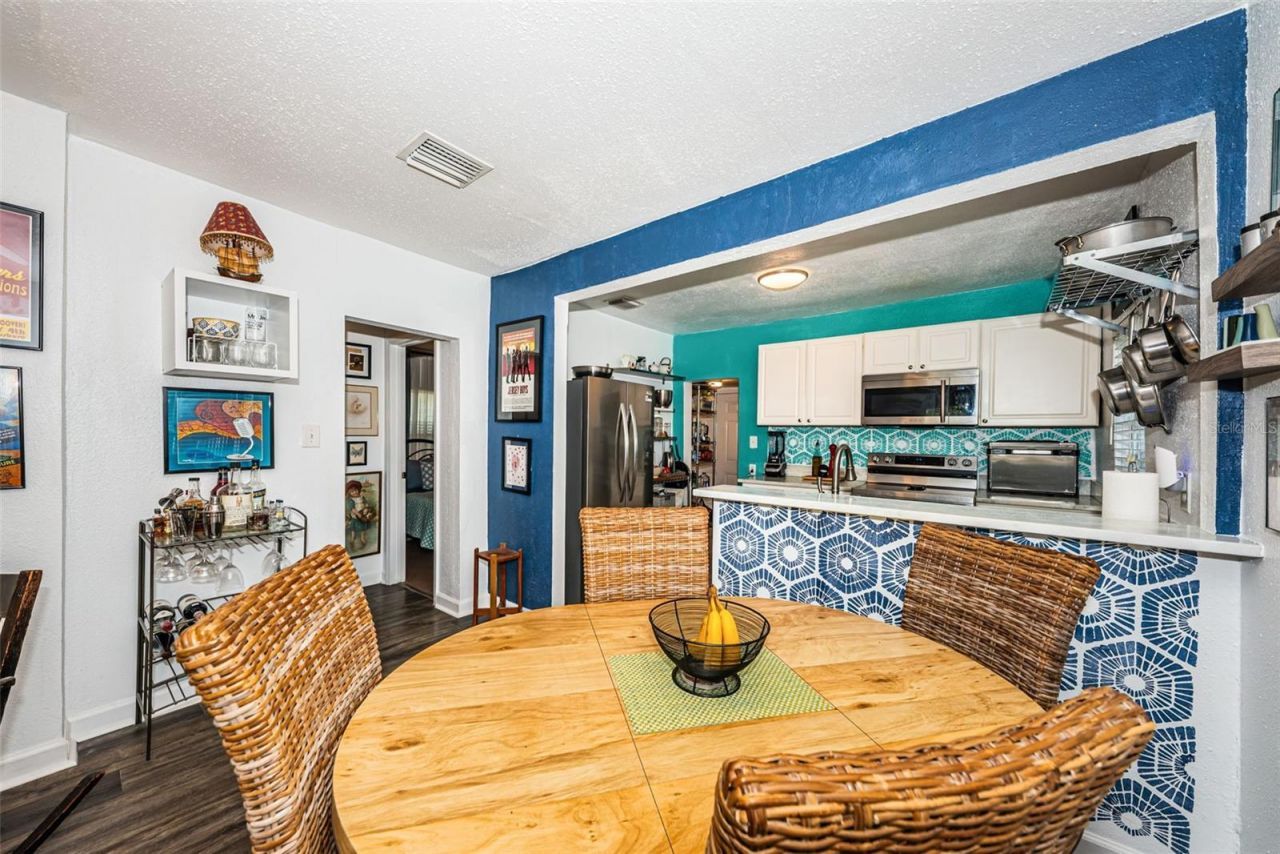 547 15th Street N, Saint Petersburg, FL 33705 Photo