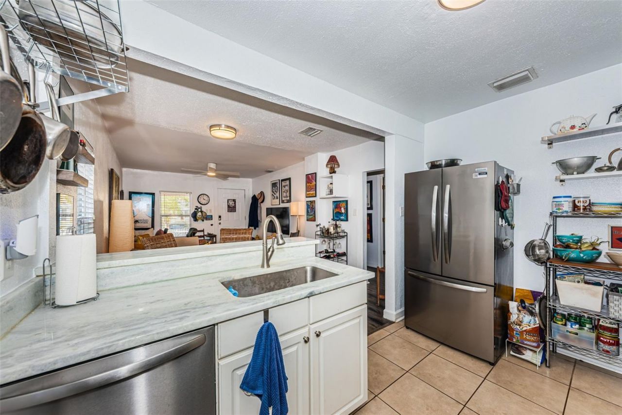 547 15th Street N, Saint Petersburg, FL 33705 Photo