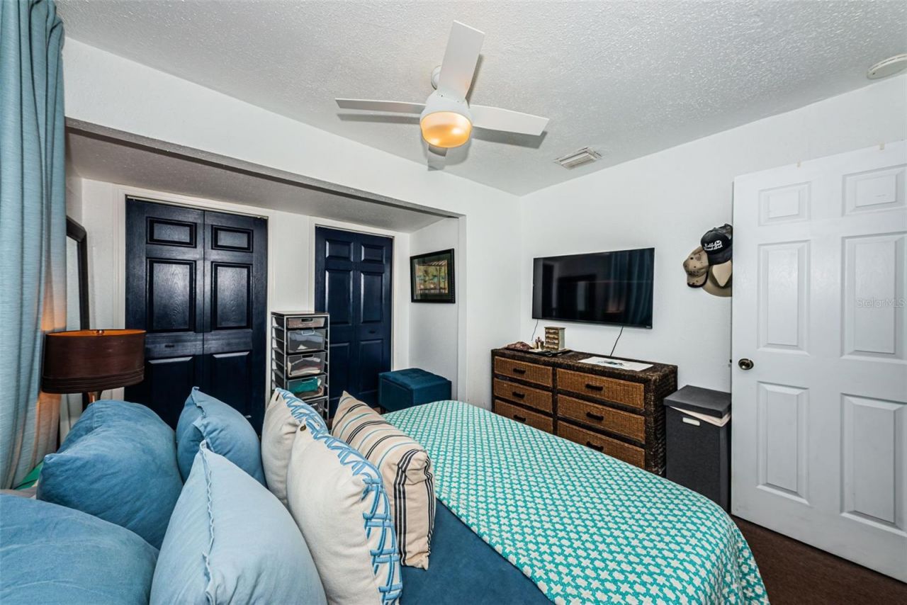 547 15th Street N, Saint Petersburg, FL 33705 Photo