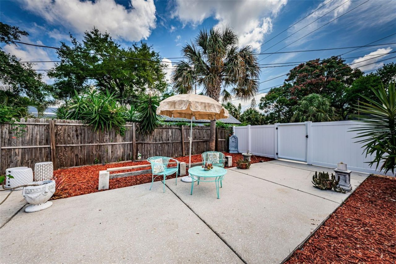 547 15th Street N, Saint Petersburg, FL 33705 Photo