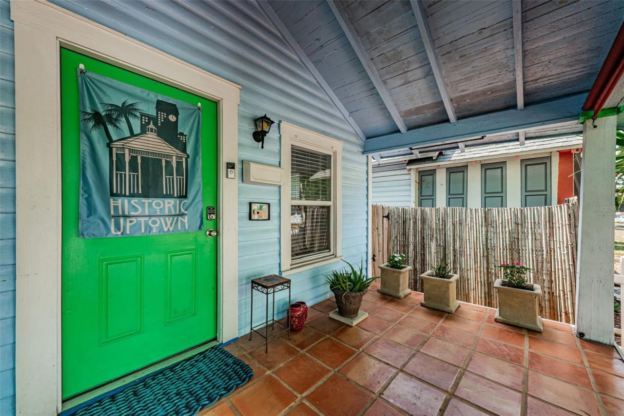 547 15th Street N, Saint Petersburg, FL 33705 Photo