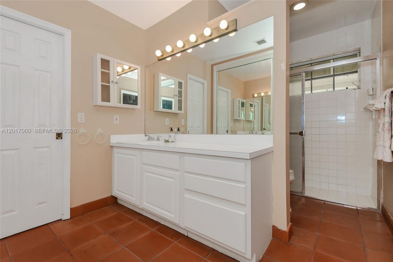 8751 SW 193rd Ter , Cutler Bay, FL 33157 Photo