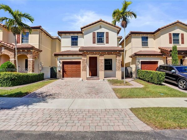 22744 SW 88th Path , Miami, FL 33190