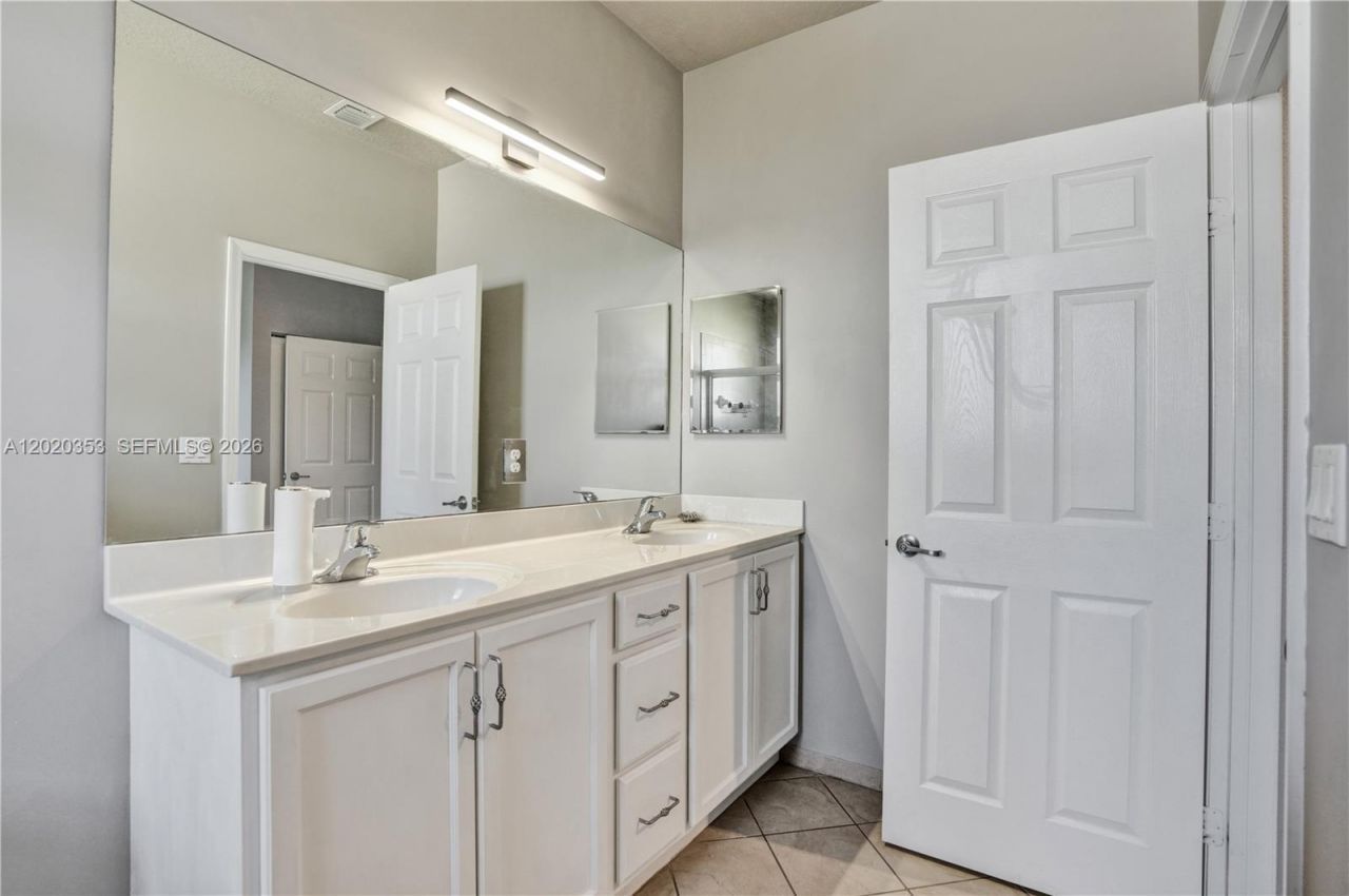 22744 SW 88th Path , Miami, FL 33190 Photo
