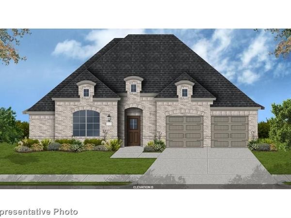 2100 Twin Oaks Drive, Mesquite, TX 75181