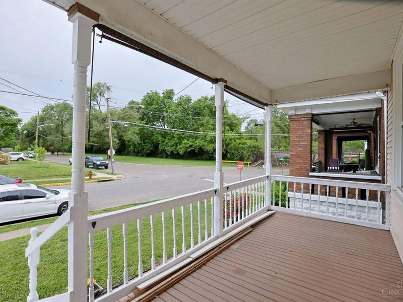 528 Linden Street, Elmwood Place, OH 45216 Photo 2