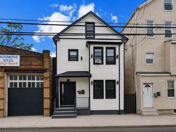 654 S 12Th St, Newark, NJ 07103
