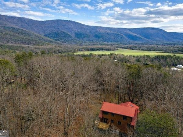 509 E Valley Road NE, Rydal, GA 30171