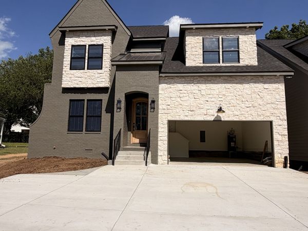 2308 Burns St , Nashville, TN 37216
