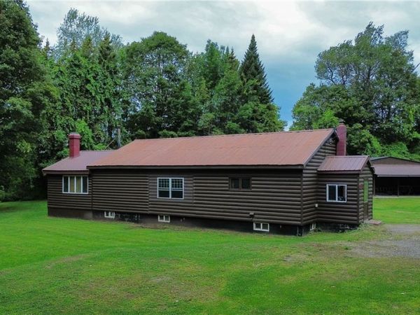 654 Military Road , Dolgeville, NY 13329
