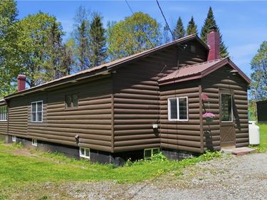 654 Military Road, Dolgeville, NY 13329