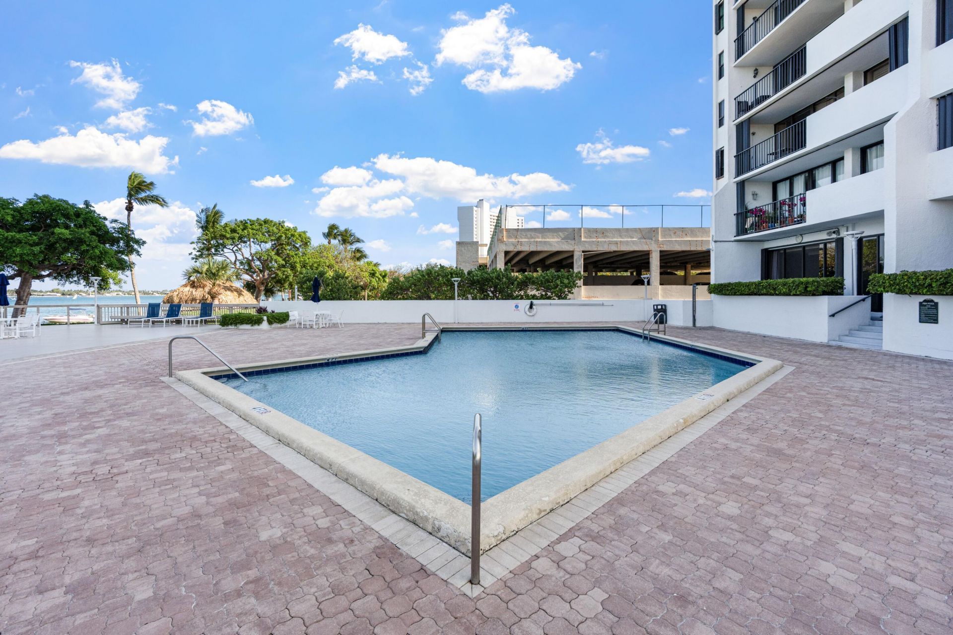 5600 N Flagler Drive, Unit 905, West Palm Beach, FL 33407 Photo