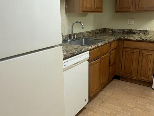 4304 NW 9th, Unit 2-2d, Deerfield Beach, FL 33064