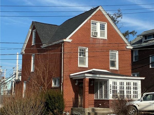 4647 W Run Rd, Pittsburgh, PA 15207