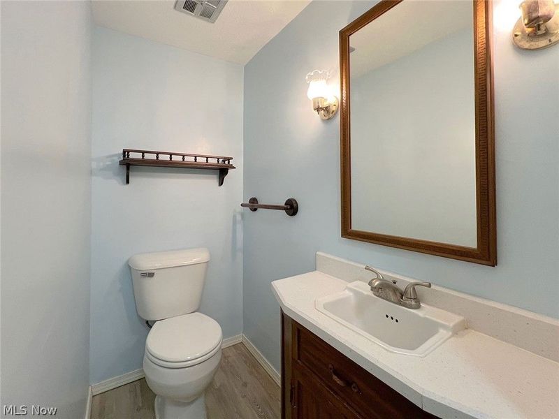 465 Kar A Bru, Amherst, OH 44011 Photo 16