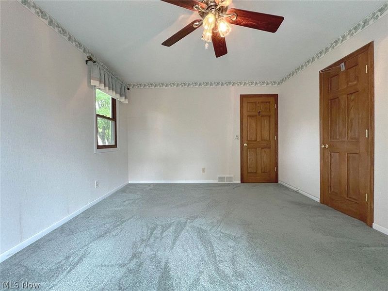 465 Kar A Bru, Amherst, OH 44011 Photo 20