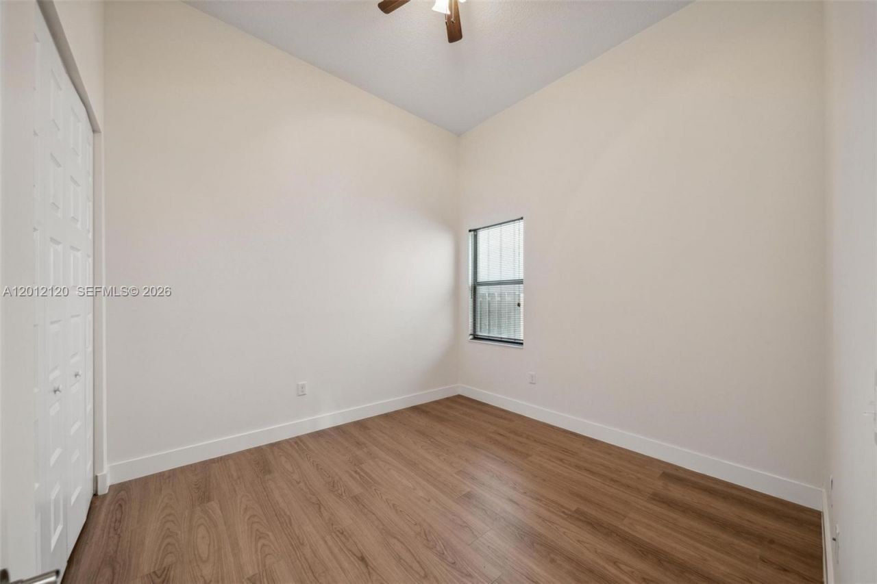 7635 NW 103rd Pl, Doral, FL 33178 Photo
