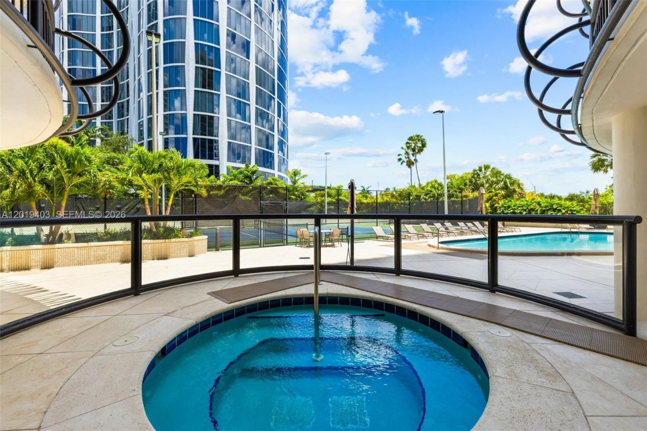 2843 S Bayshore Dr , Unit 11F, Miami, FL 33133 Photo