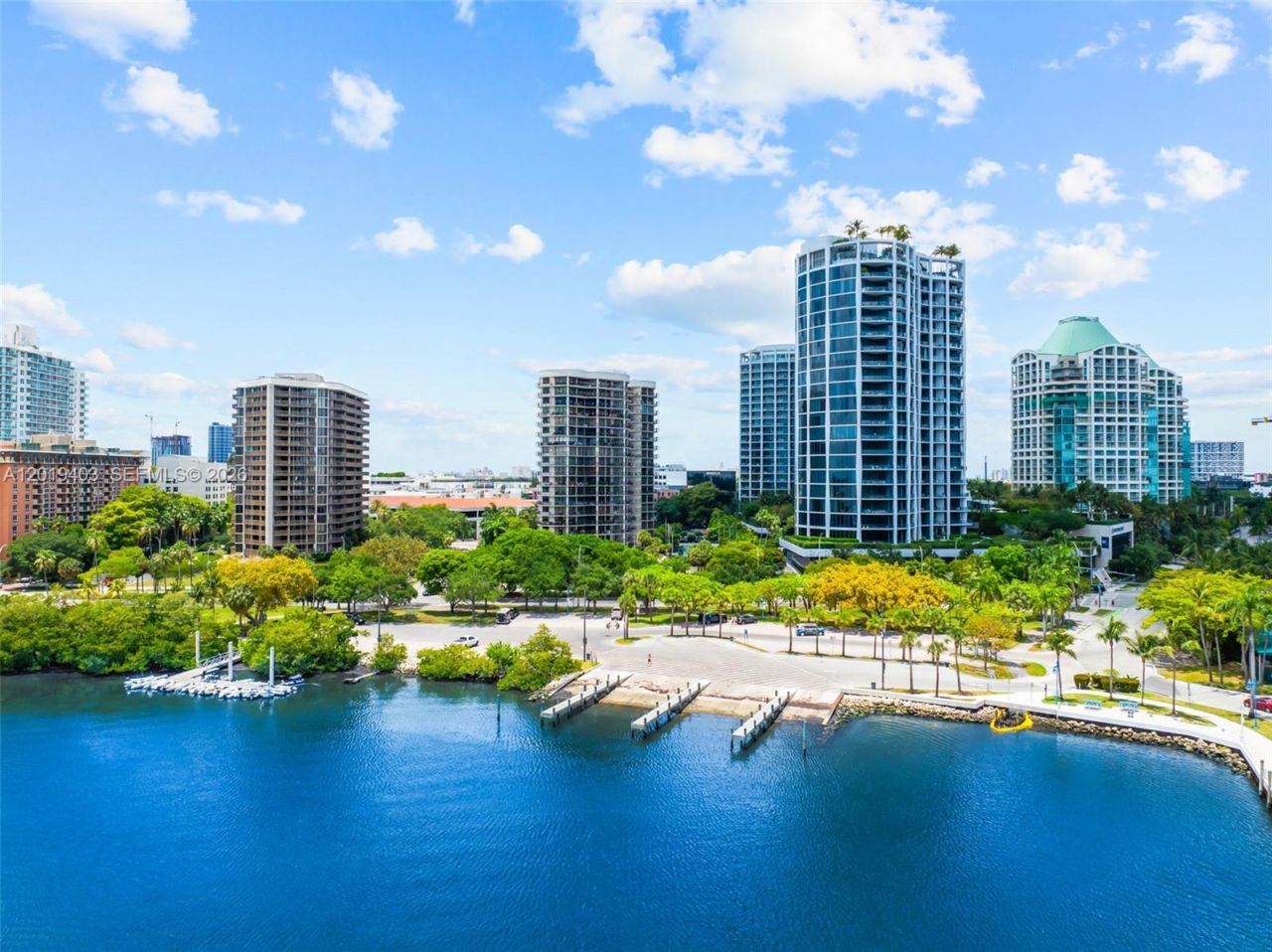 2843 S Bayshore Dr , Unit 11F, Miami, FL 33133 Photo