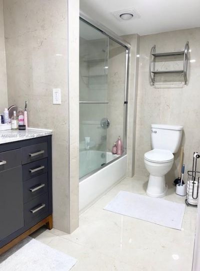 290 174th St, Unit 2012, Sunny Isles Beach, FL 33160 Photo