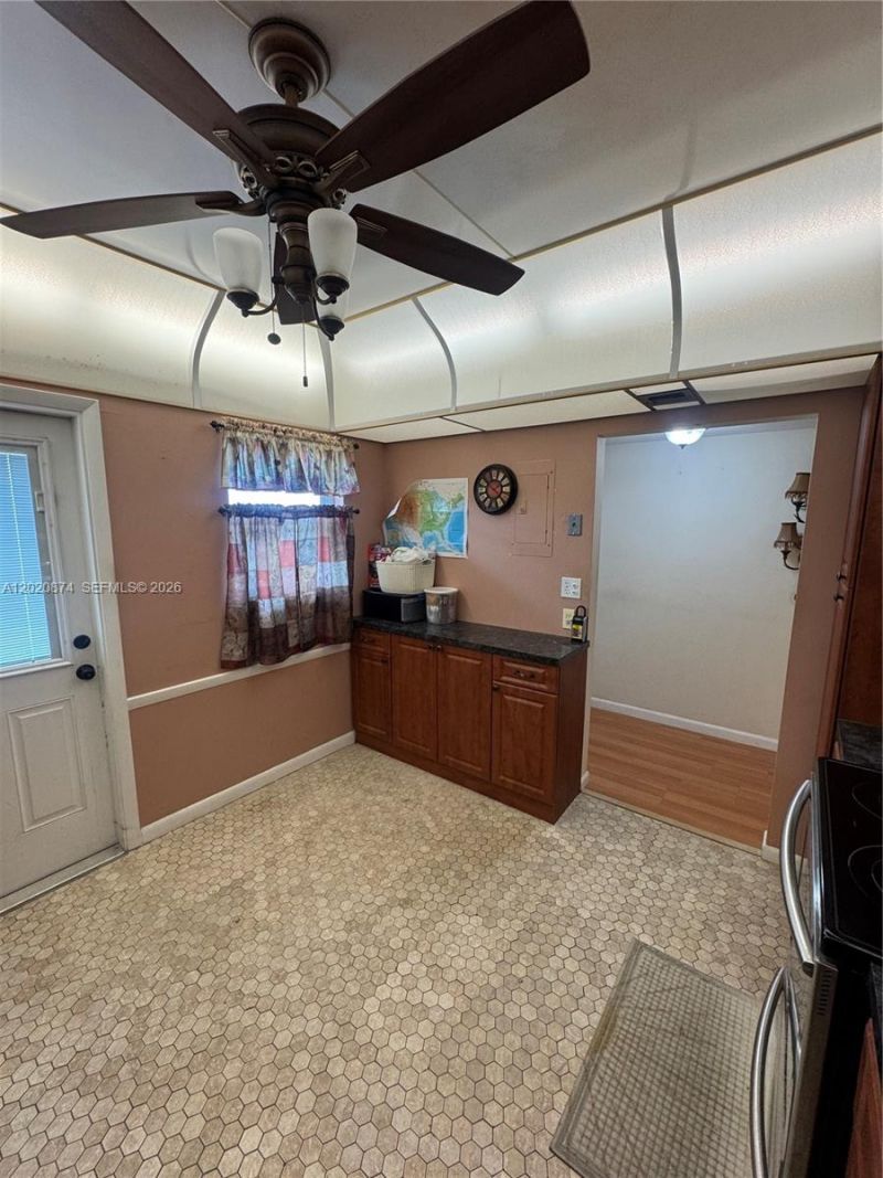 6731 Cypress Rd , Unit 410, Plantation, FL 33317 Photo