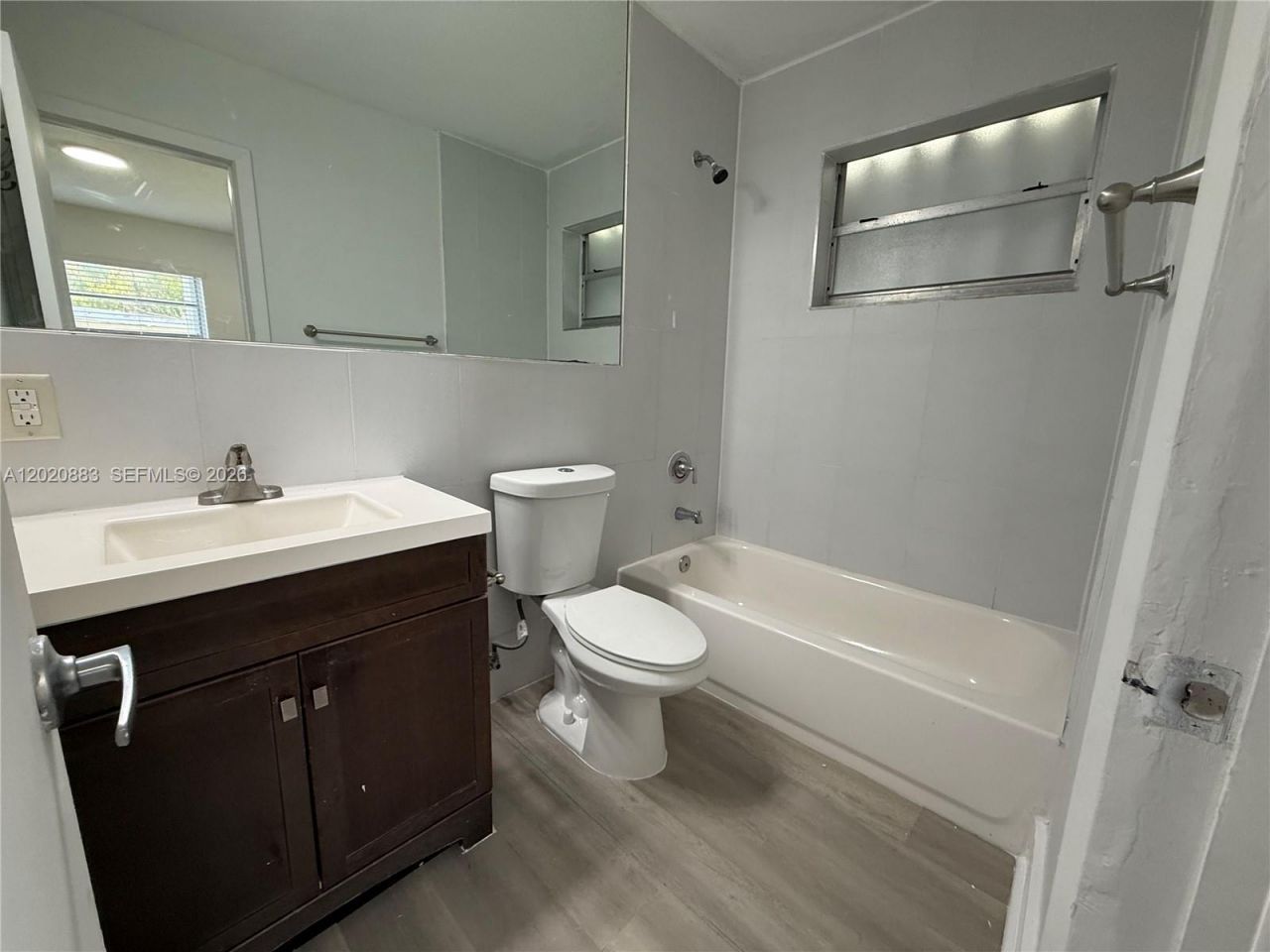 1809 NW 33rd St , Unit 1809, Miami, FL 33142 Photo