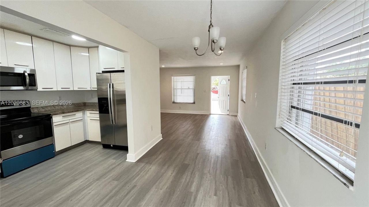 1809 NW 33rd St , Unit 1809, Miami, FL 33142 Photo