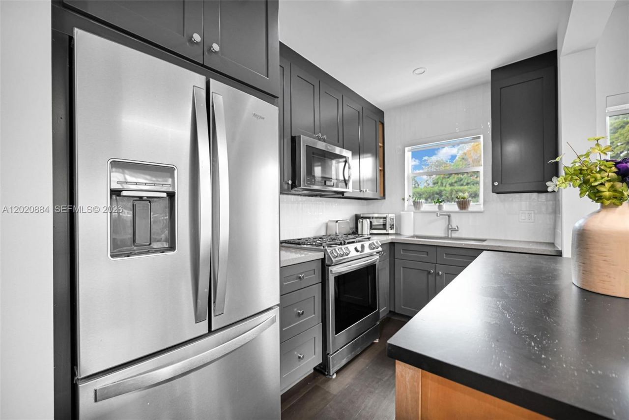 150 NE 50th Ter , Miami, FL 33137 Photo
