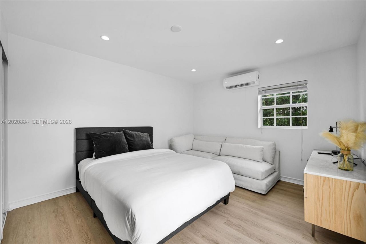 150 NE 50th Ter , Miami, FL 33137 Photo