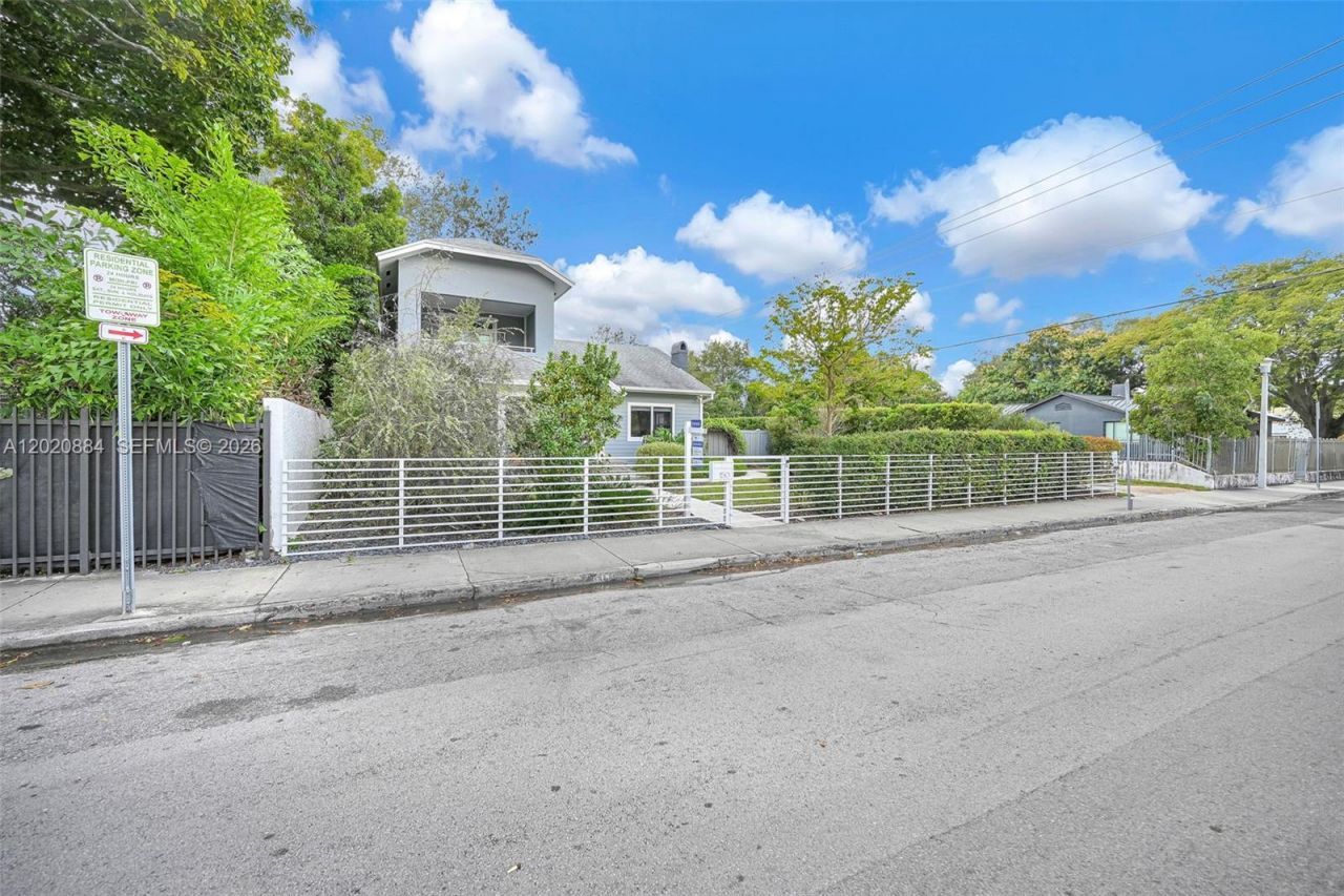 150 NE 50th Ter , Miami, FL 33137 Photo