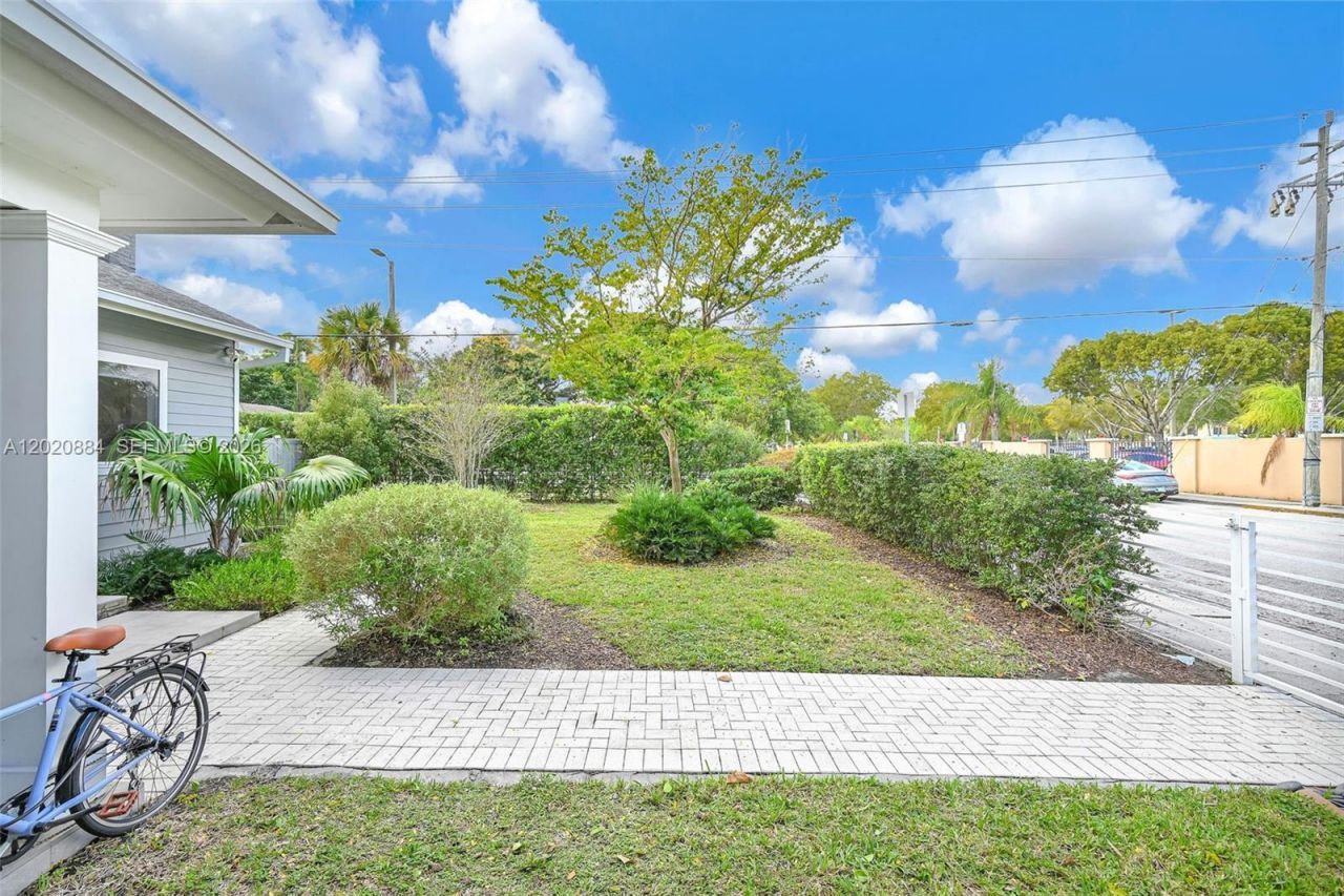 150 NE 50th Ter , Miami, FL 33137 Photo