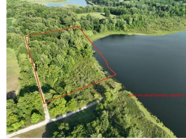 65945 5.7A Calvin Center Road, Cassopolis, MI 49031