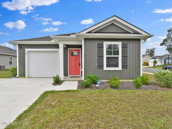 90 Eagle Creek Drive NE, Bolivia, NC 28422