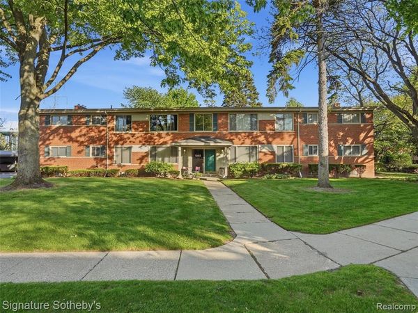 1245 Derby Road, Birmingham, MI 48009