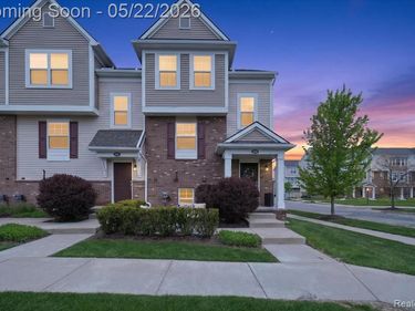 238 Center Boulevard, Wixom, MI 48393