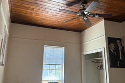 1811 Carlton Street photo 4