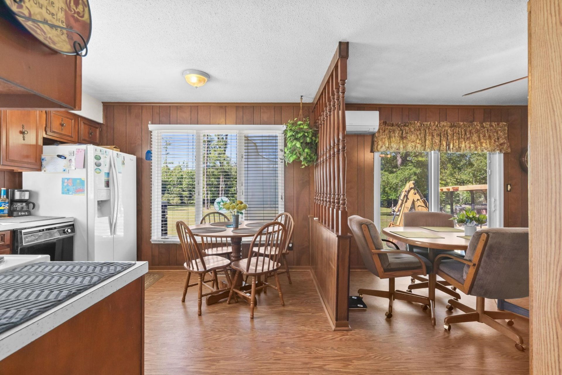 6095 Friendship Ln. Photo 10