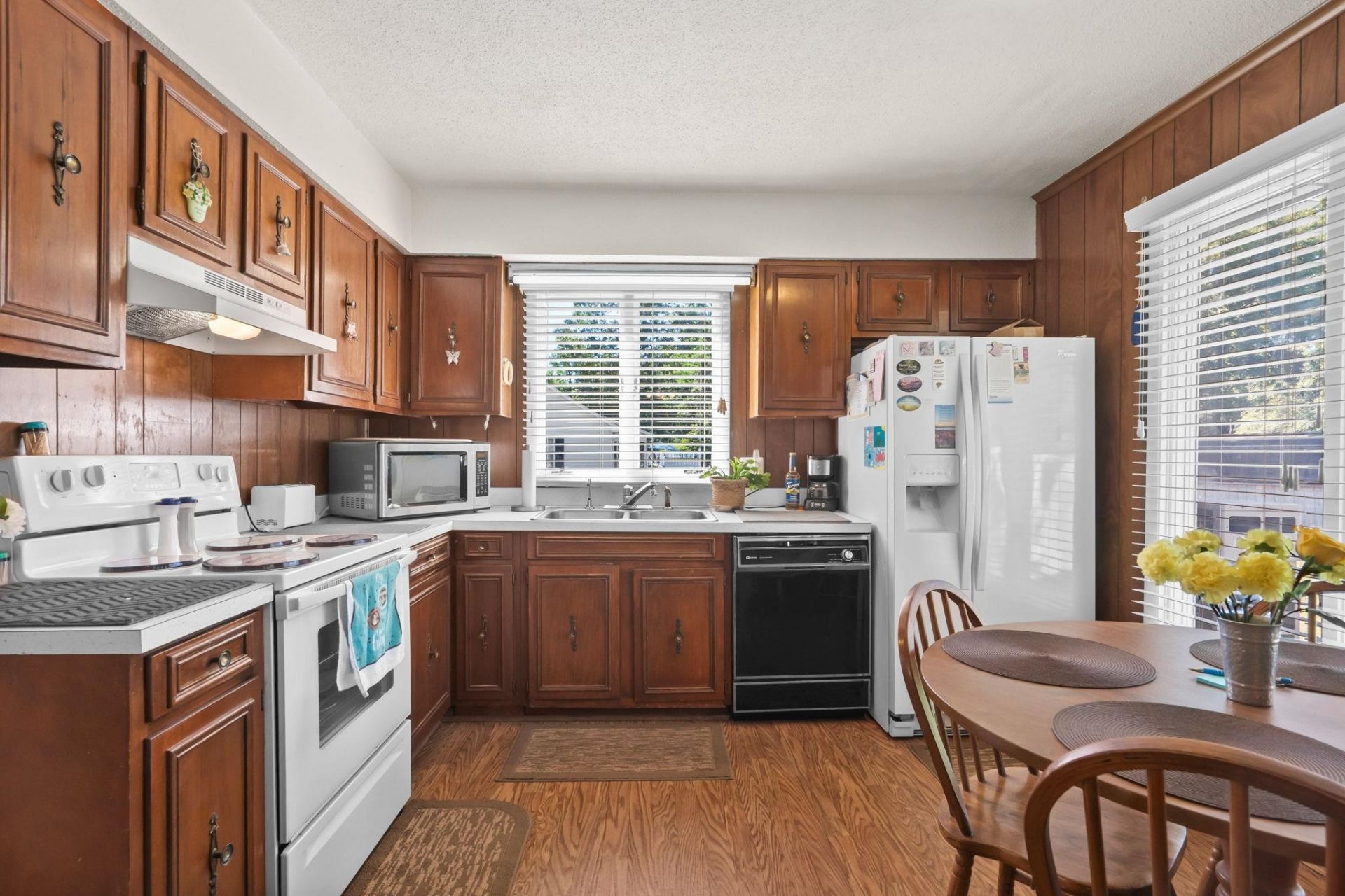 6095 Friendship Ln. Photo 15